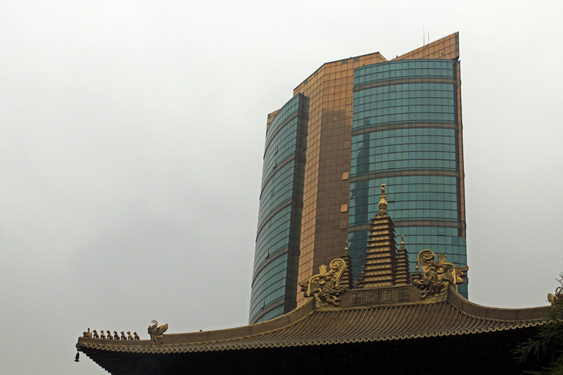2017-04-07_153022 china-2017.jpg - Shanghai - Jingan Tempel